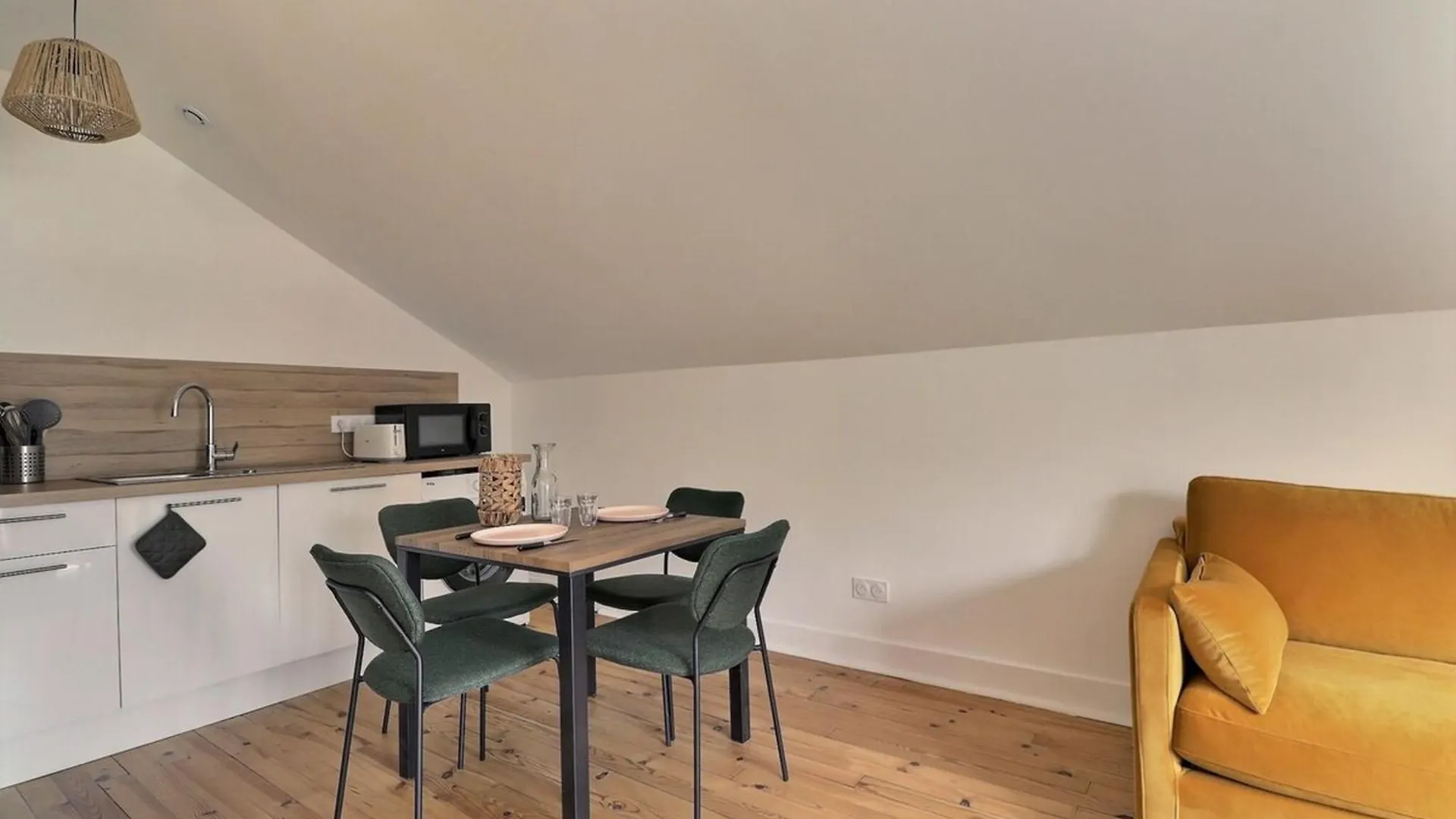 Le Zanzibar - Lovely Bright Apartment - Villeurbanne France